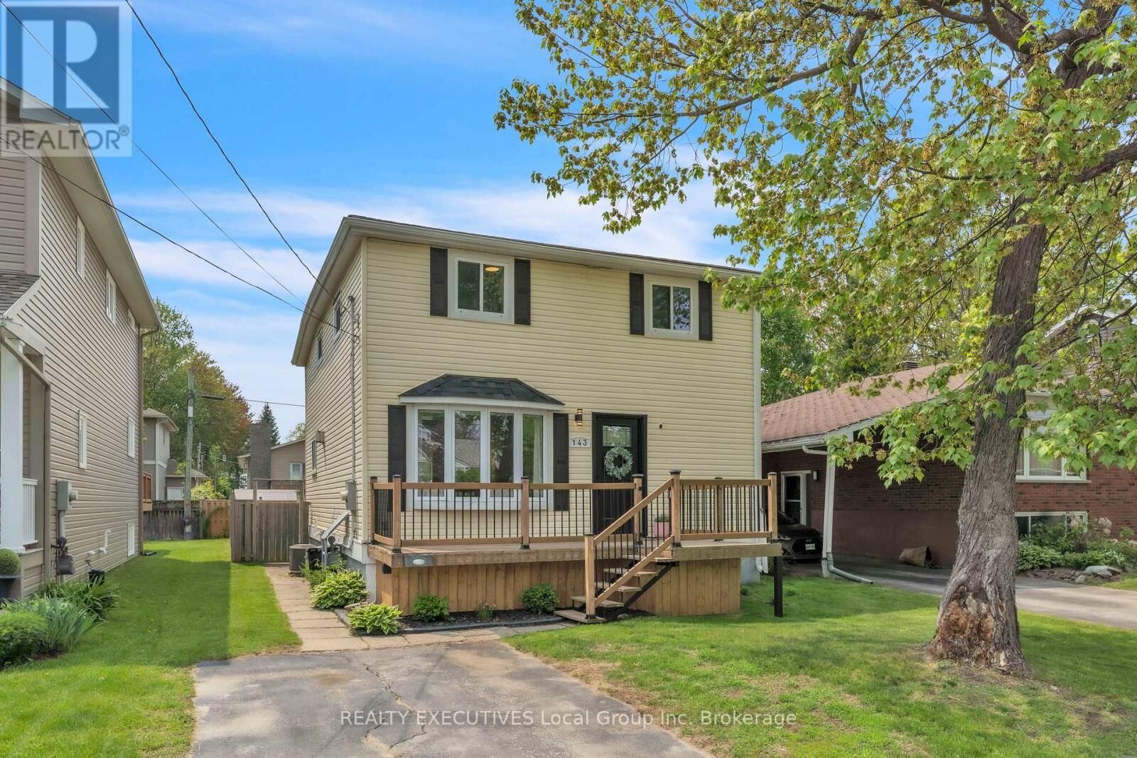 Property Photo:  143 Whitney Avenue  ON P1A 1Y7 
