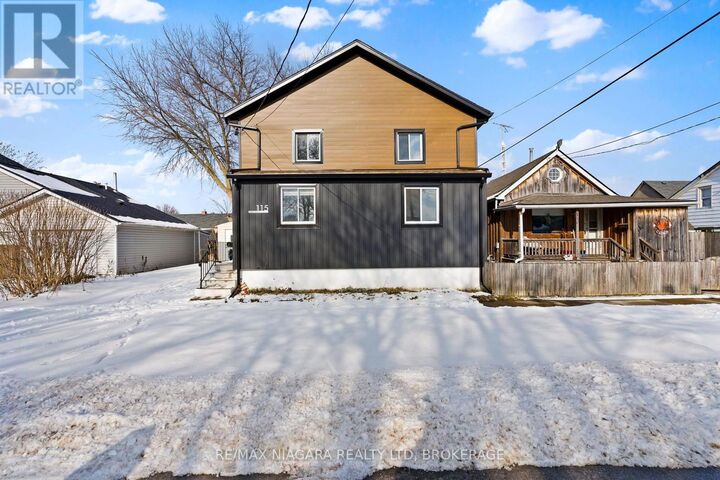 Property Photo:  115 Kinnear Street 1  ON L3K 1A8 