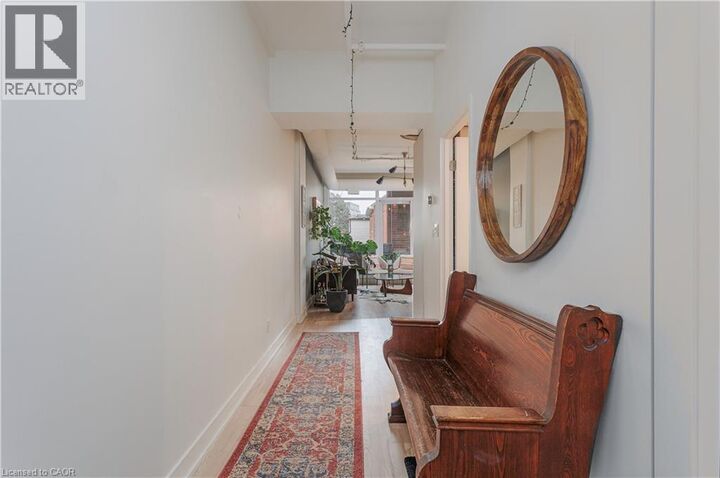 Property Photo: 152 Annette Street 208 ON M6P 1P4