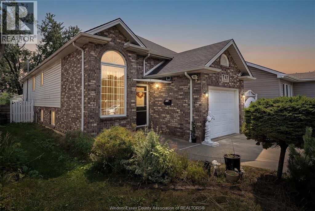 Property Photo: 747 Eugenie ON N8X 2Y6