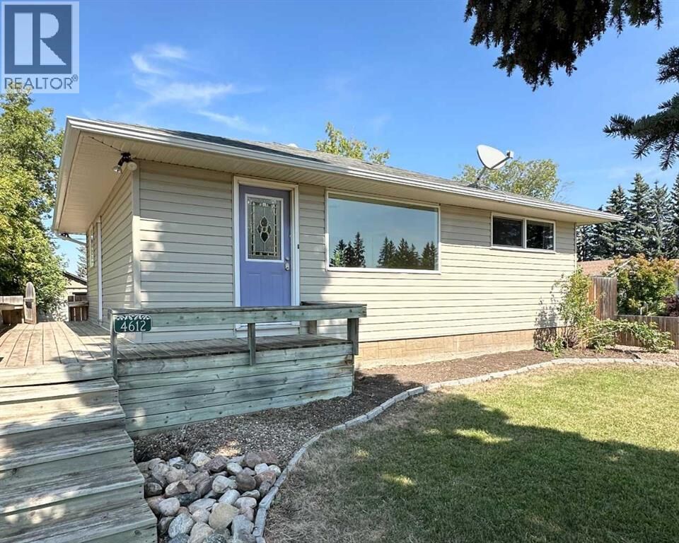 Property Photo:  4612 49 Avenue  AB T9X 1R6 