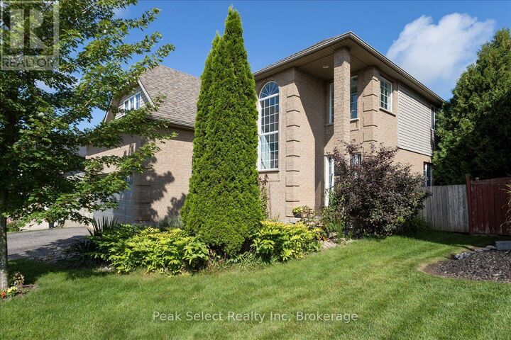 Property Photo:  180 Ridgewood Crescent  ON N4X 1E8 