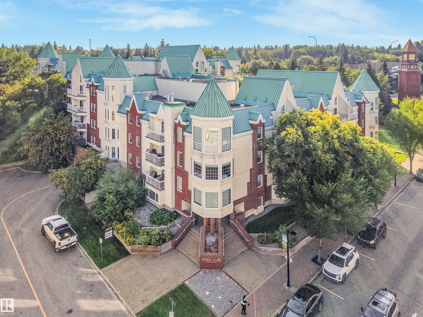 Property Photo:  3 Perron Street 514  AB T8N 5Z5 