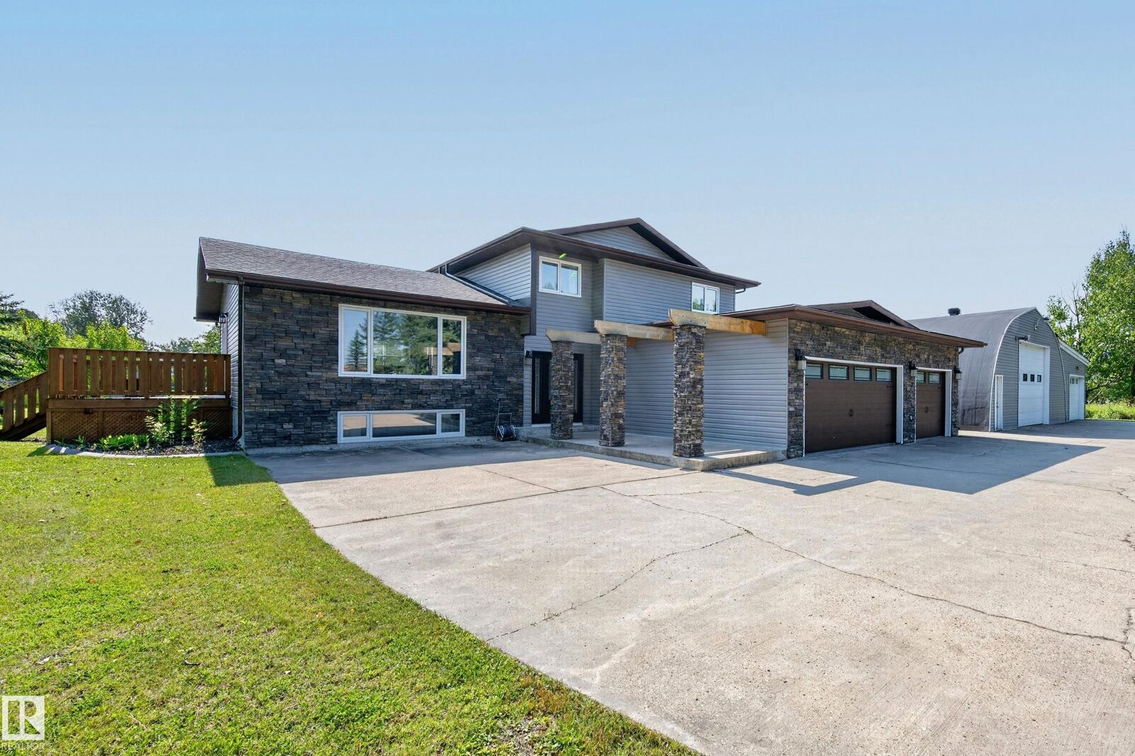 Property Photo: 52349 Rge Road 222 49 AB T8C 1A4