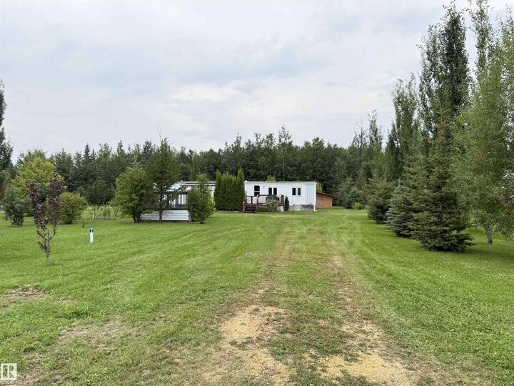 Property Photo: 3040 Central Drive AB T0G 0K0