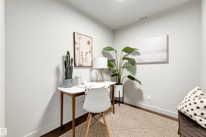Property Photo: 10360 102 Street NW 2902 AB T5J 0K6