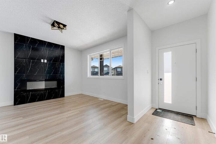 Photo de la propriété: 22932 80 Av NW AB T5T 7Y1