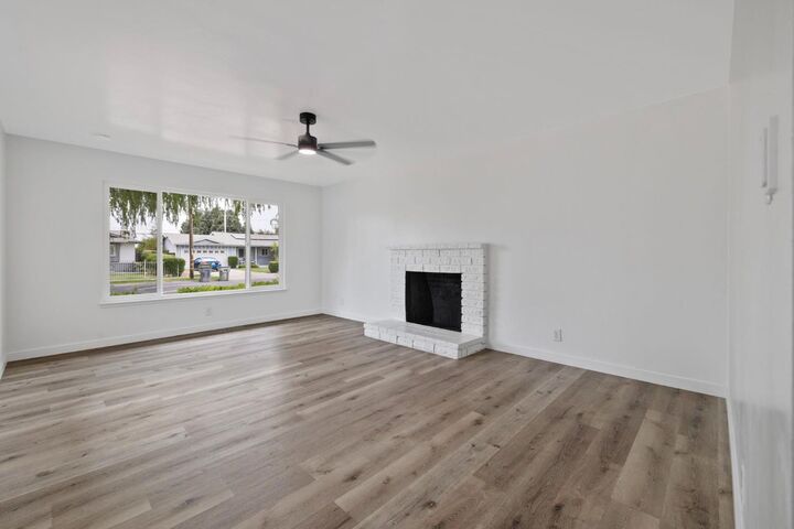 Property Photo:  1625 S Sierra Vista Avenue  CA 93702 