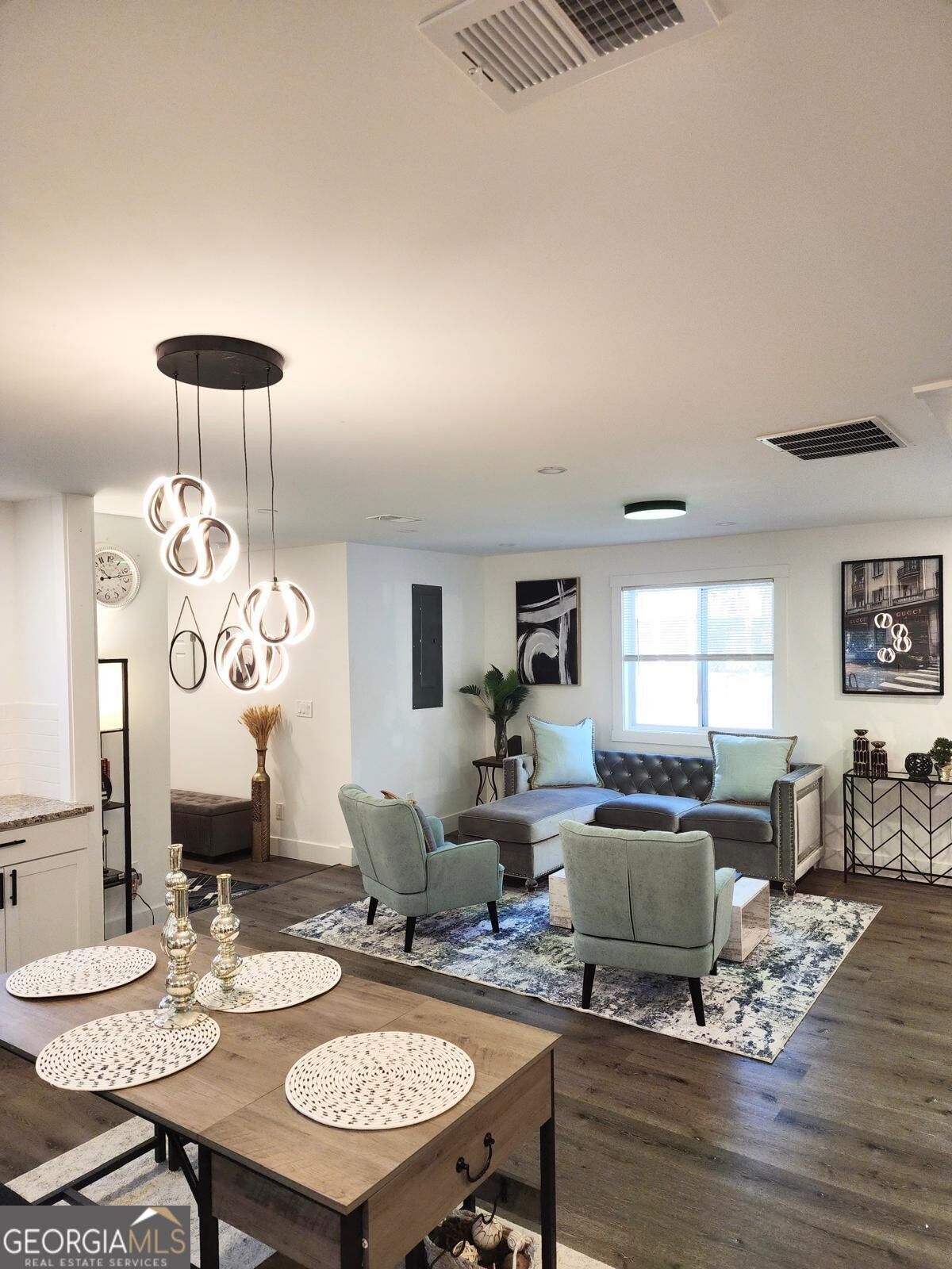 Property Photo: 192 Hemphill School Road NW GA 30331