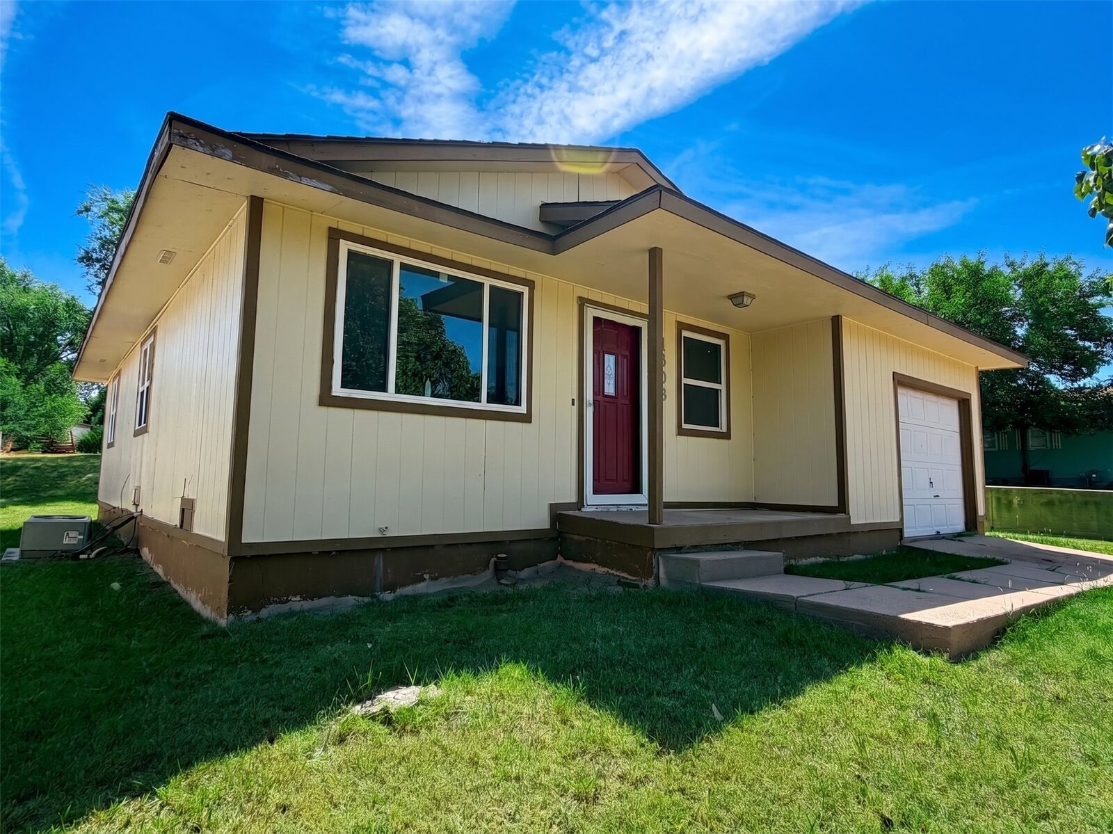 Property Photo: 1308 Avenue E KS 67801