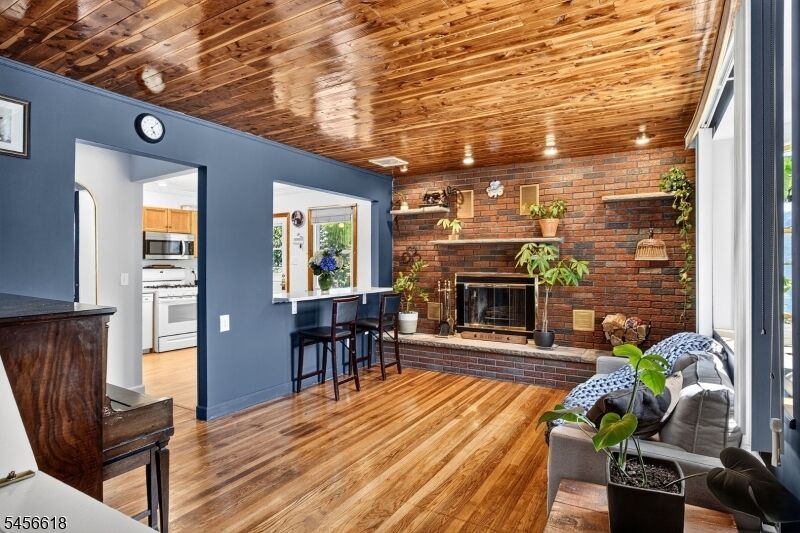 Property Photo: 108 Midvale Ave NJ 07465