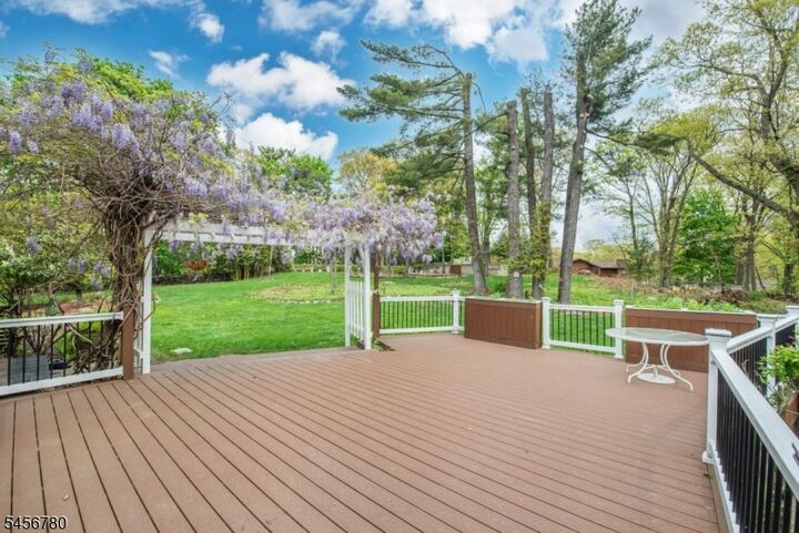 Property Photo:  839 Rifle Camp Road  NJ 07424 