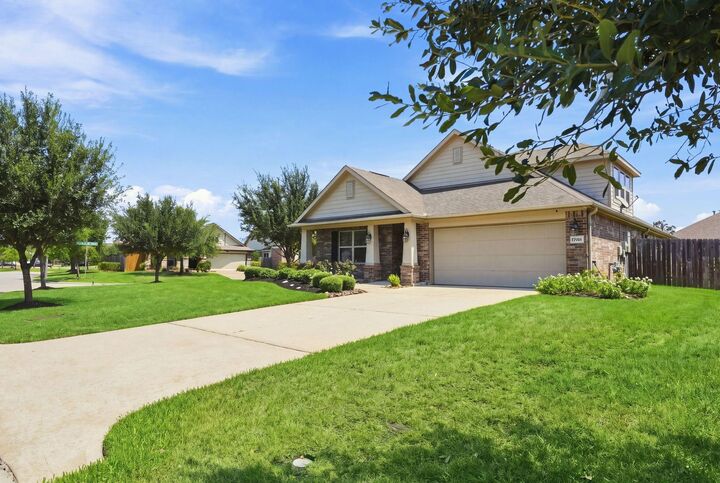 Property Photo:  17918 Sulgrave Drive  TX 77429 