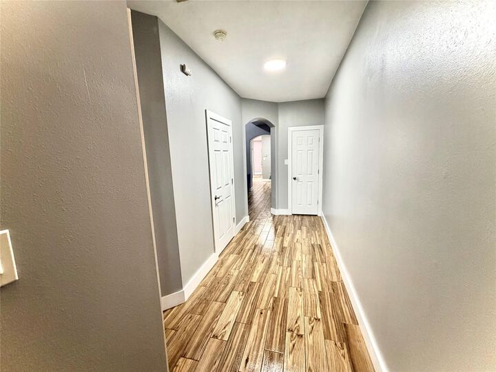 Property Photo: 4707 Cashel Circle C TX 77069