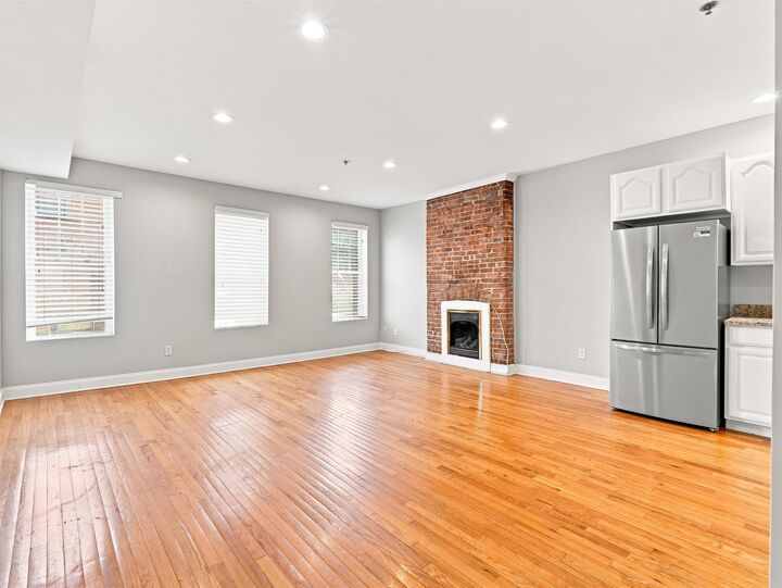 Property Photo:  95 Webster Ave 2F  NJ 07307 
