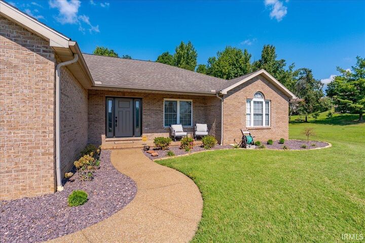 Property Photo:  2533 Oak Trail Drive  IN 47630 