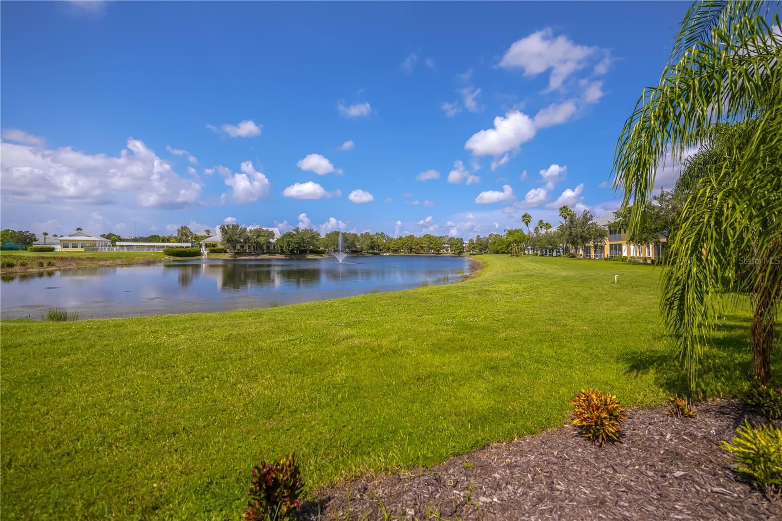 Property Photo:  25545 Heritage Lake Boulevard 21  FL 33983 