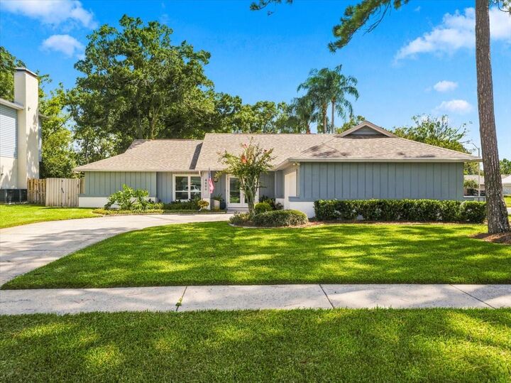 Property Photo:  4606 Laver Court  FL 33624 