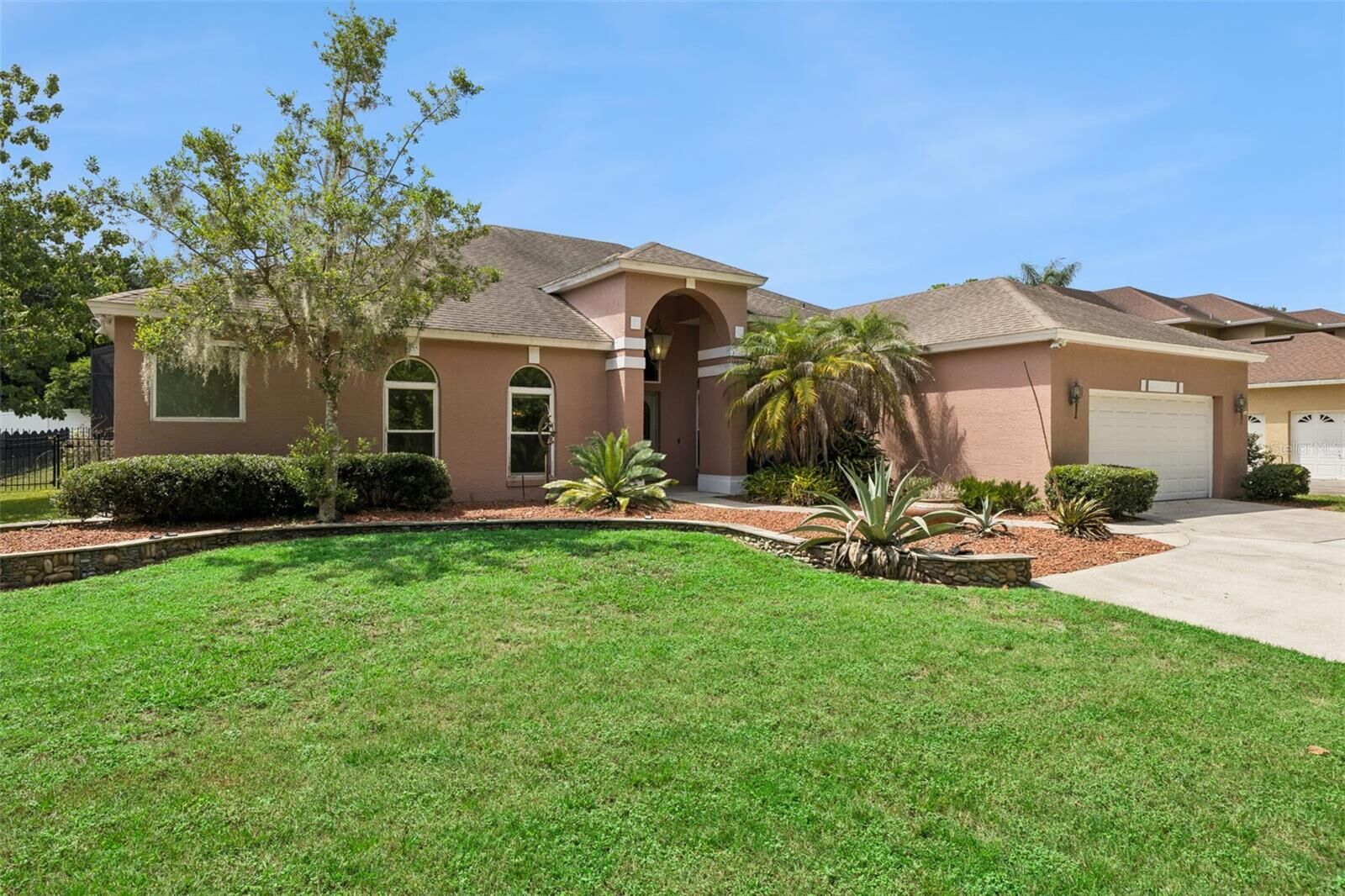 Property Photo: 1006 Panther Street FL 32765
