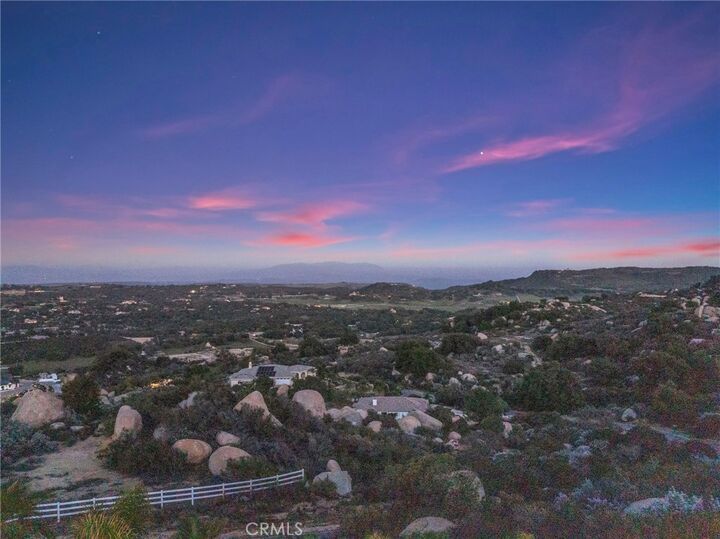 Property Photo:  41950 Hacienda Dr  CA 92562 