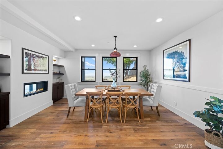 Property Photo:  41950 Hacienda Dr  CA 92562 
