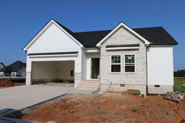 Property Photo:  230 Harvest Moon Dr  TN 37043 