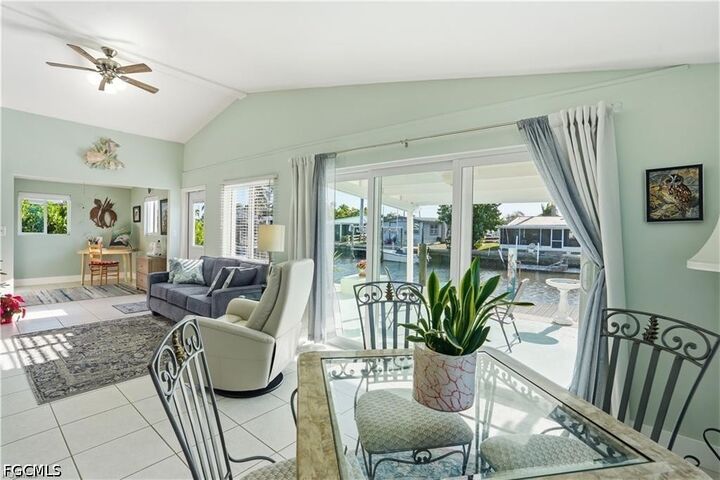 Property Photo: 2607 Bayshore Drive FL 33993