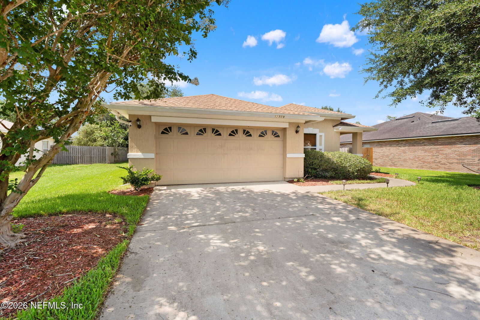 Property Photo: 11509 Brian Lakes Drive FL 32221