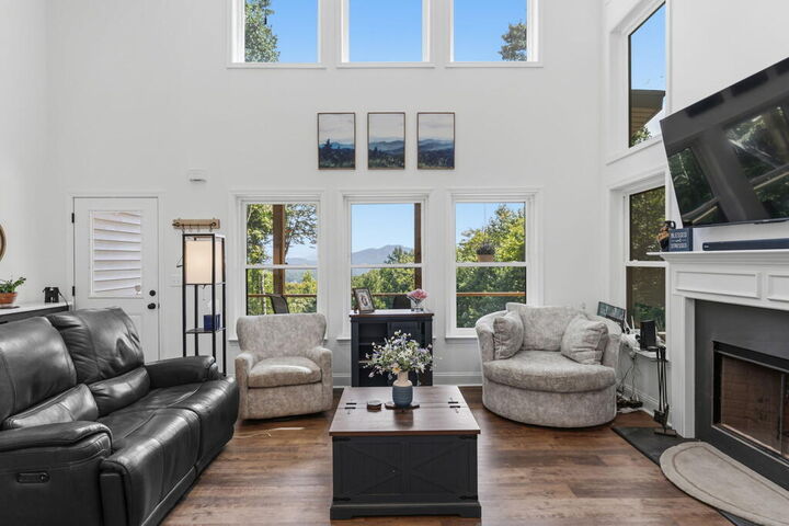 Property Photo:  579 Overlook Circle  GA 30582 