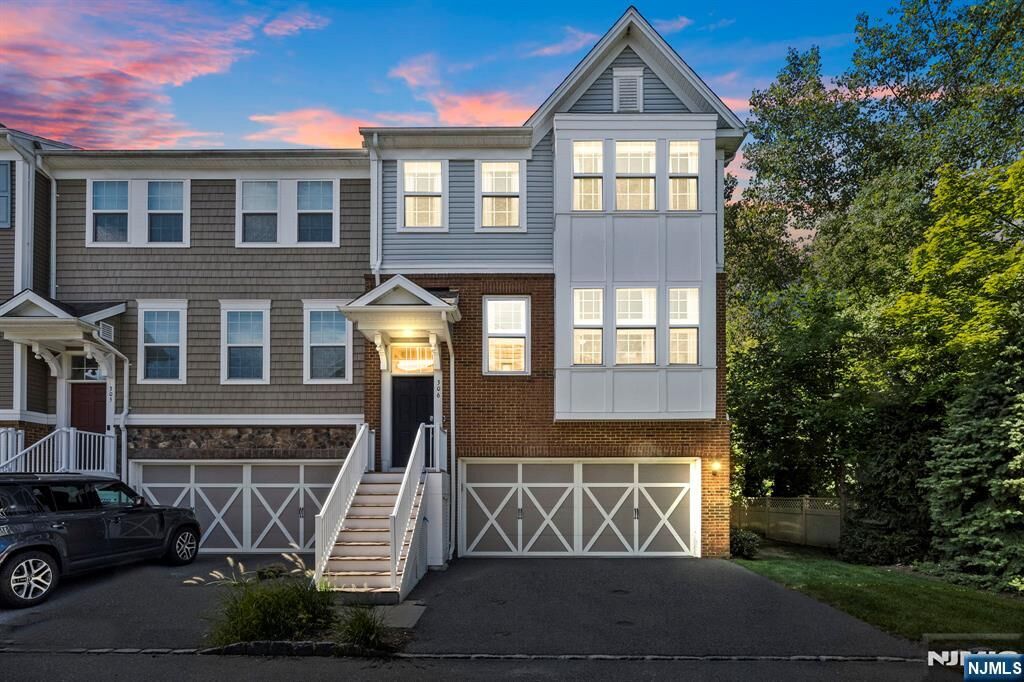 Property Photo:  306 Orchard Terrace  NJ 07626 