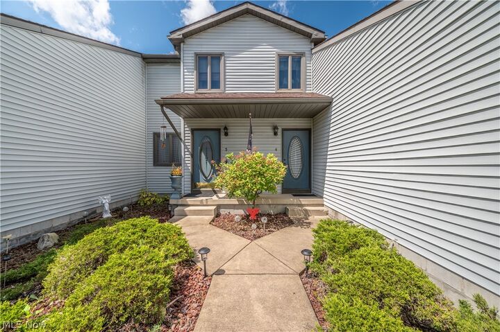 Property Photo:  3730 Mercedes Place 4  OH 44406 