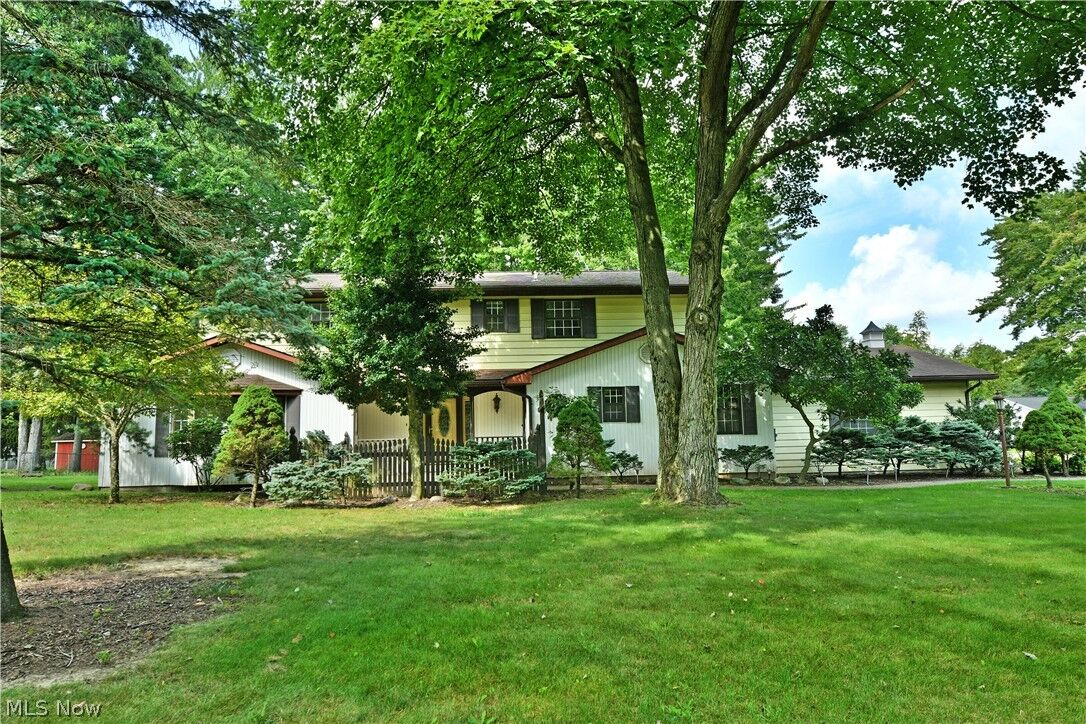 Property Photo: 211 Fox Run OH 44410