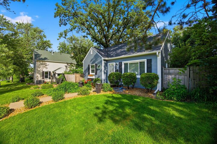 Property Photo:  7515 North Street  MN 55426 