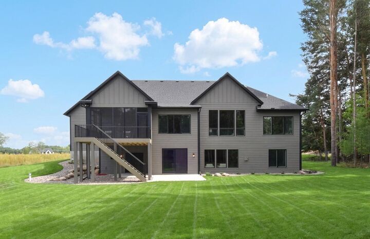 Property Photo:  17974 Staples Street NE  MN 55304 