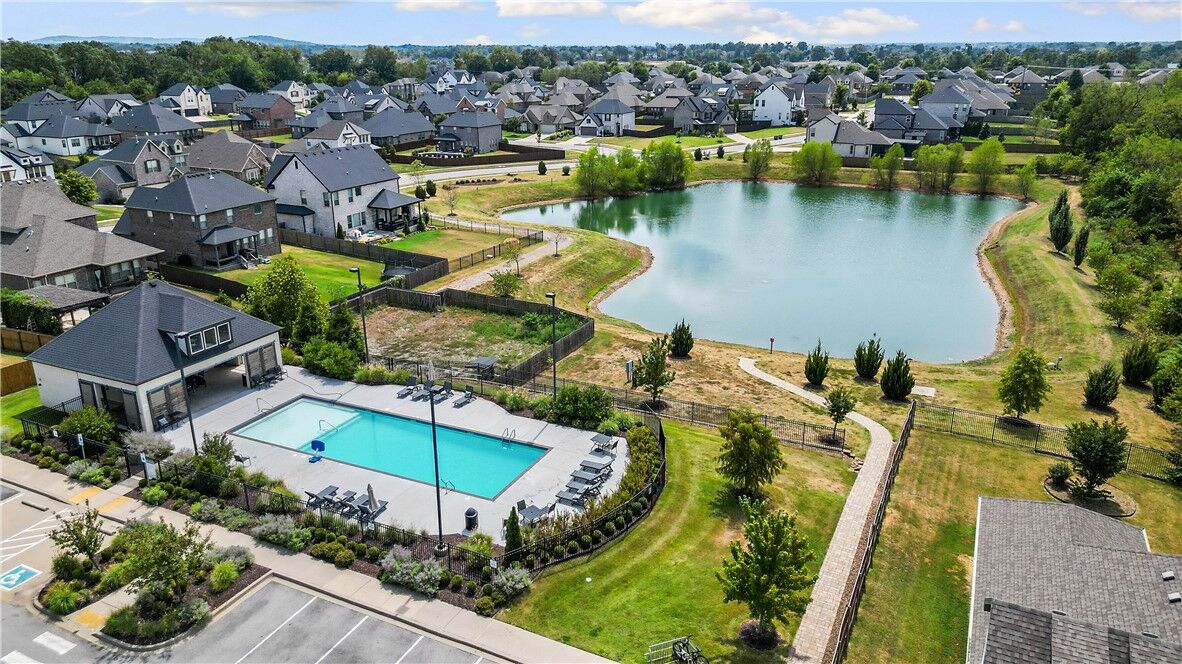 Property Photo:  717 Cannon Cove  AR 72718 