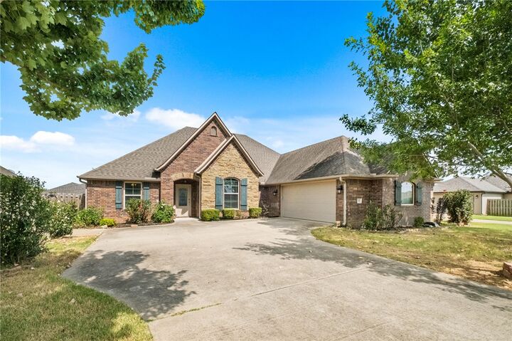 Property Photo:  709 SW Barn Valley Road  AR 72712 