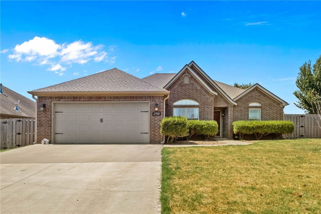 Property Photo: 2900 SW Oakleigh Road AR 72713