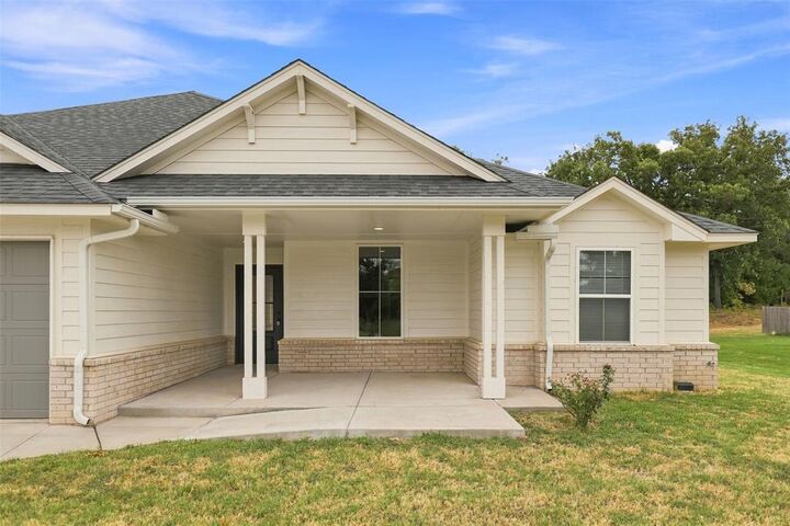 Property Photo:  9508 Megans Way  OK 74851 