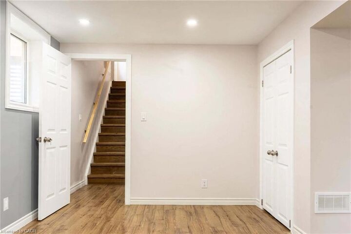 Property Photo:  53 Creek Ridge Street  ON N2R 0B6 