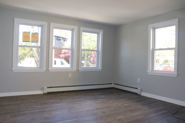 Property Photo:  60 Broad St 1  MA 01901 