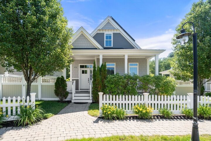 Property Photo:  13 Boydes Xing  MA 02056 