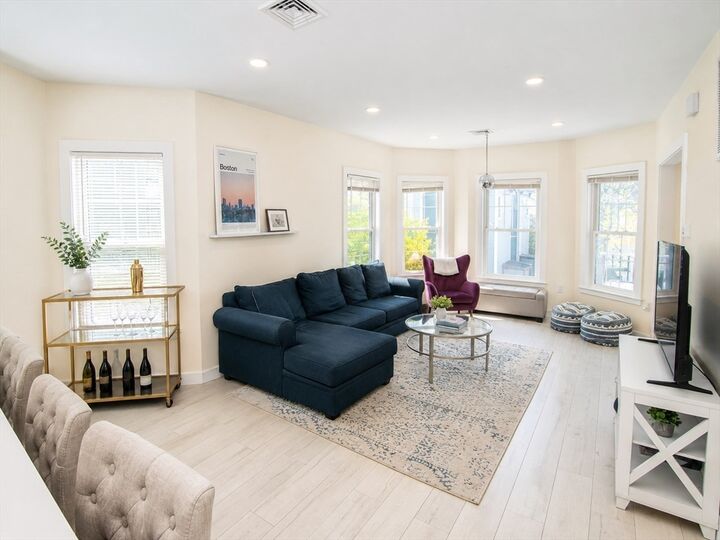 Property Photo:  3 Evergreen Ave 3  MA 02145 