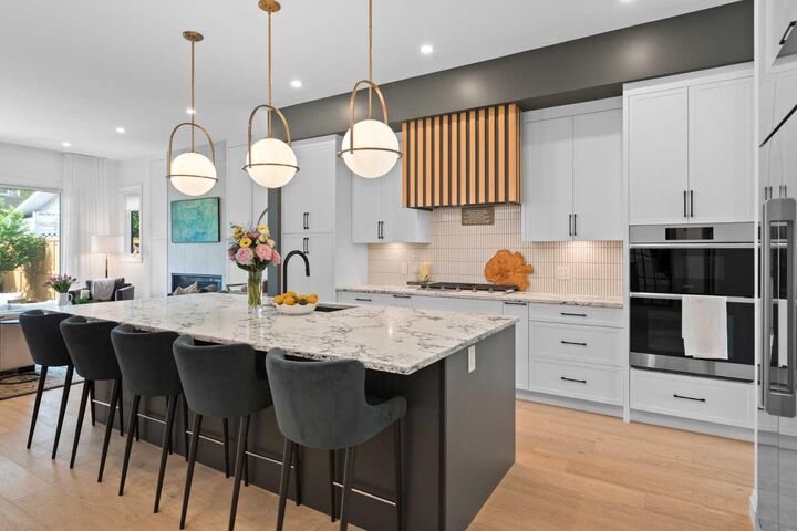 Property Photo: 3515 7 Avenue SW AB T3C 0C9
