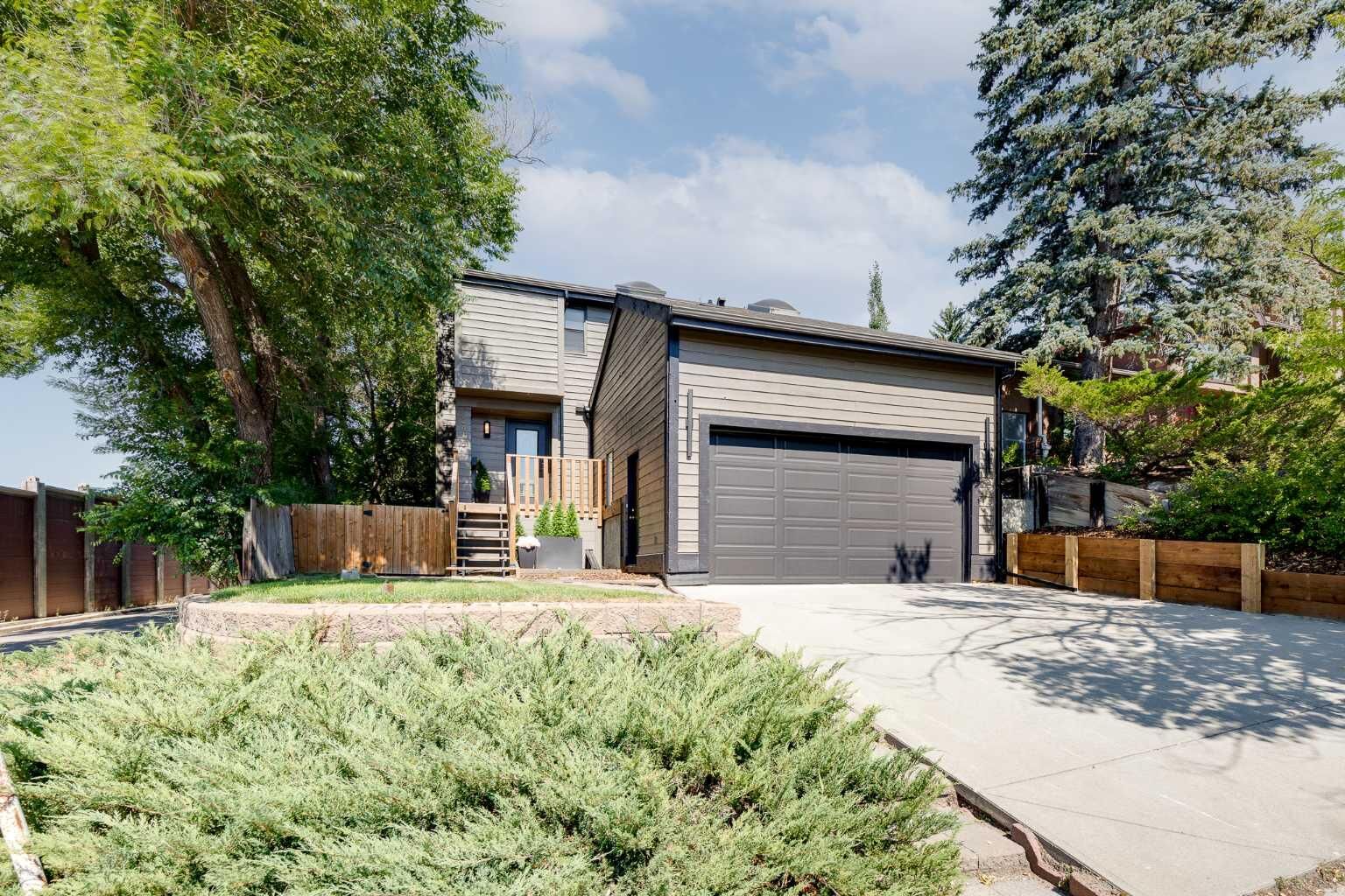 Property Photo: 2416 14 Avenue NW AB T2N 1M8