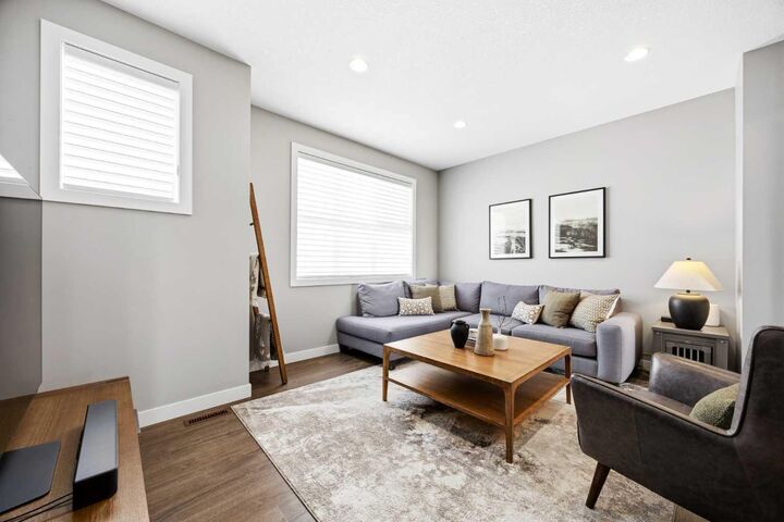 Property Photo:  355 Nolancrest Heights NW 803  AB T3R 0Z9 