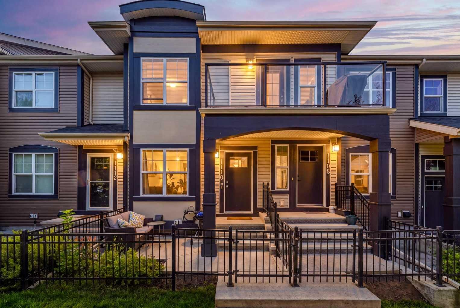 Property Photo:  1110 McKenzie Towne Row SE  AB T2Z 1E1 