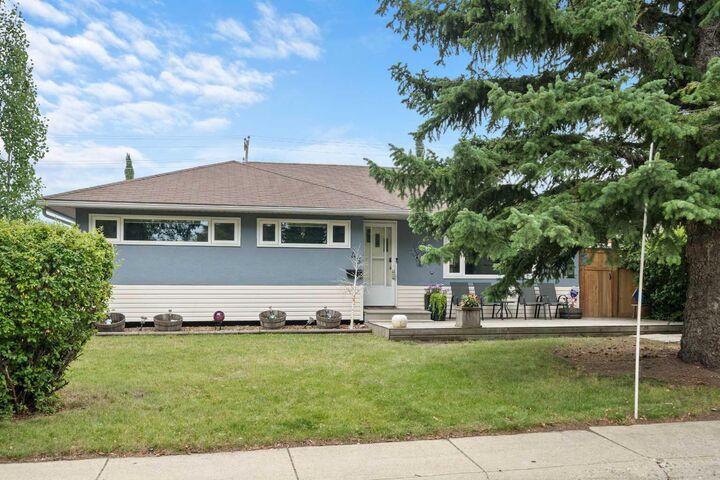 46 Westwood Drive SW — photo 1