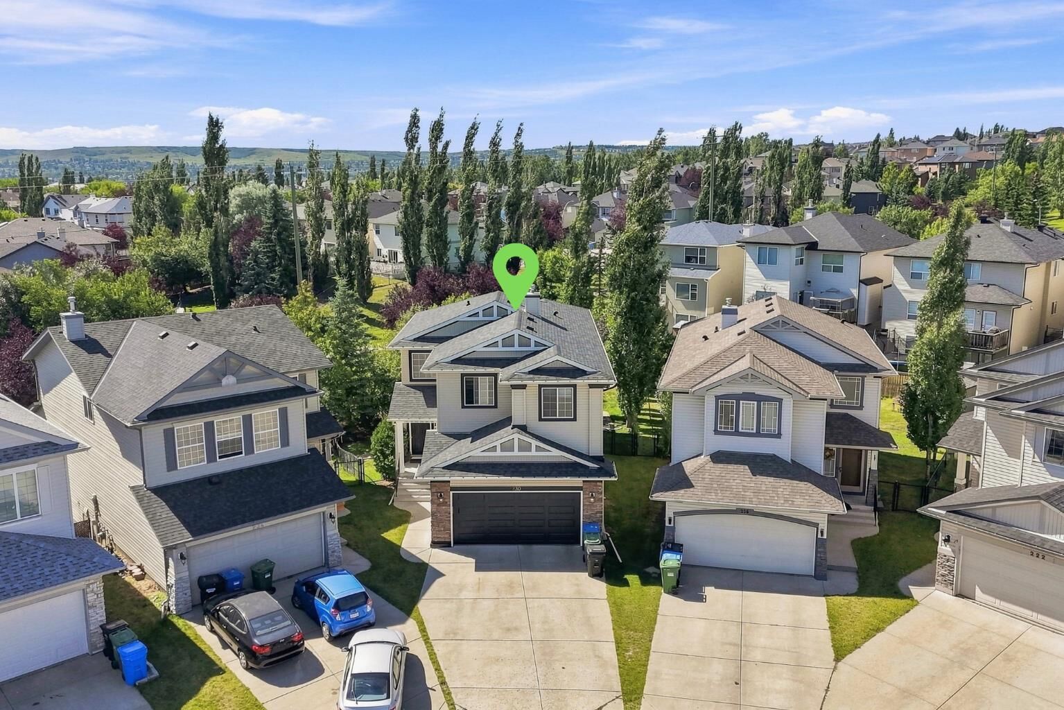 Property Photo: 230 Panamount Grove NW AB T3K 5V5