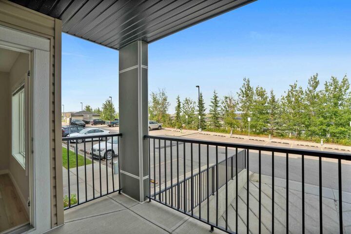 Property Photo: 16 Sage Hill Terrace NW 118 AB T3R 0W7