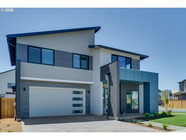 Property Photo:  6802 SE Genrosa St  OR 97129 